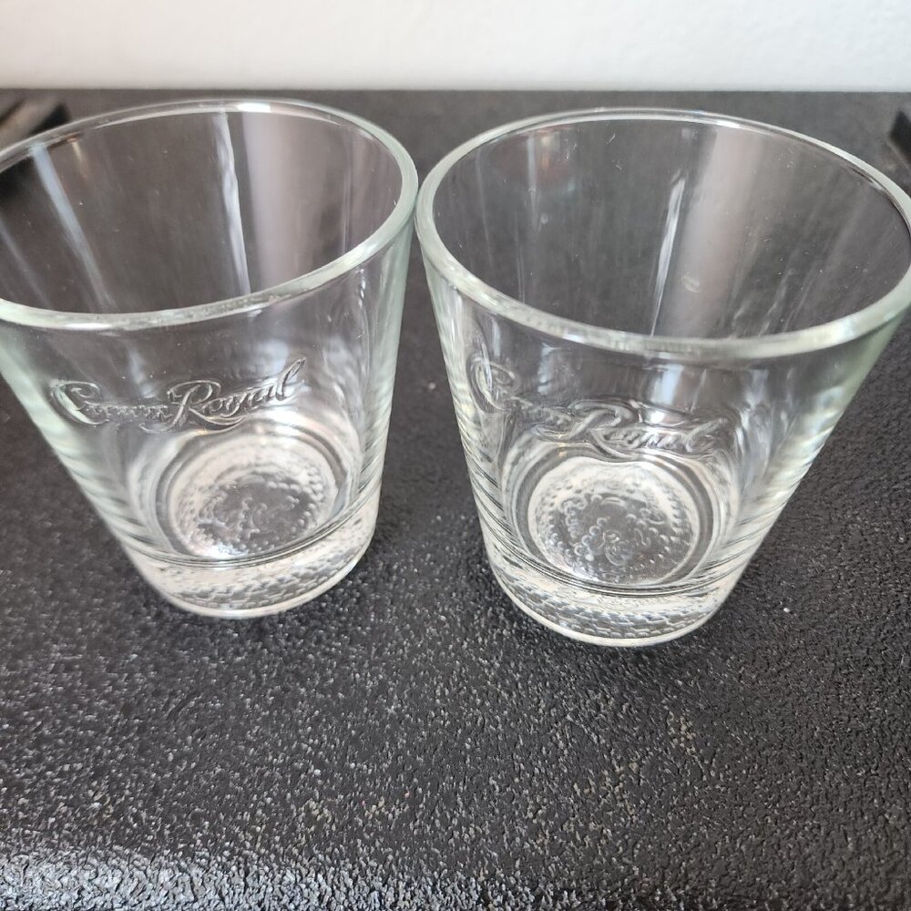 2 Crown Royal Whiskey Old Fashion Rocks Glasses base embossed bubbles + logo - Picture 3 of 10